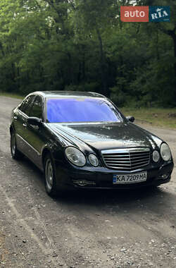 Седан Mercedes-Benz E-Class 2002 в 