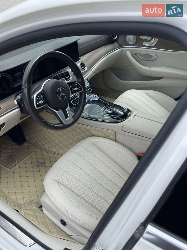 Седан Mercedes-Benz E-Class 2019 в Запоріжжі