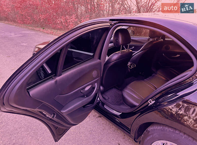 Седан Mercedes-Benz E-Class 2016 в Вашковцах