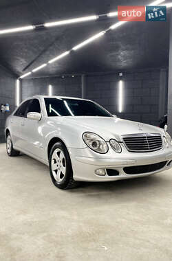 Седан Mercedes-Benz E-Class 2004 в Рівному