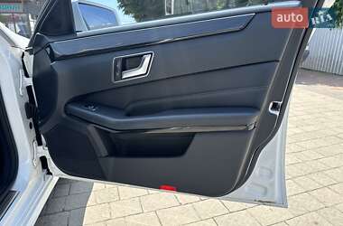 Седан Mercedes-Benz E-Class 2015 в 