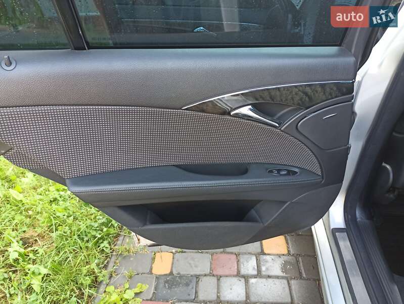 Седан Mercedes-Benz E-Class 2004 в Гайсину