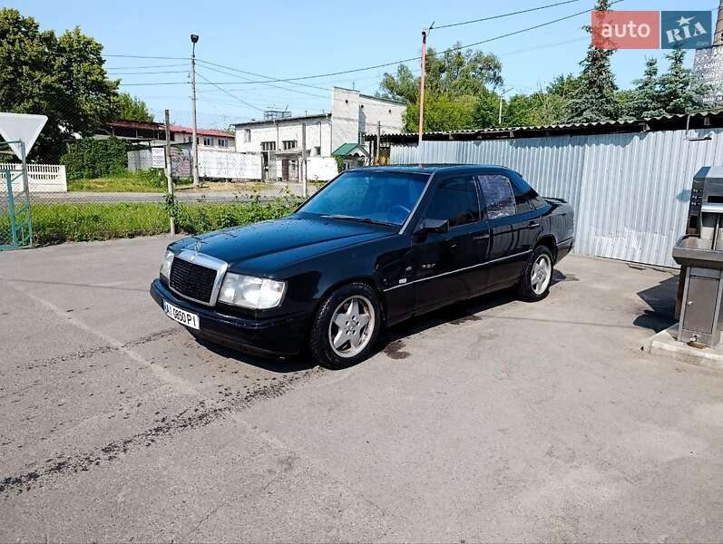 Седан Mercedes-Benz E-Class 1988 в Белой Церкви