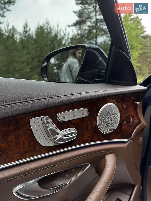 Седан Mercedes-Benz E-Class 2016 в Кропивницком