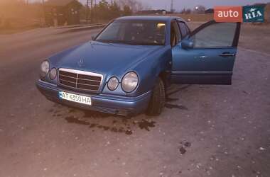 Седан Mercedes-Benz E-Class 1999 в 