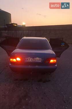 Седан Mercedes-Benz E-Class 1999 в 