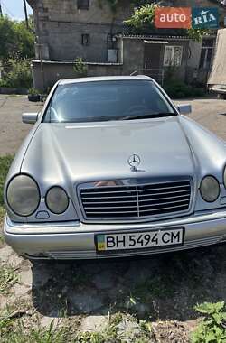 Седан Mercedes-Benz E-Class 1999 в Одессе
