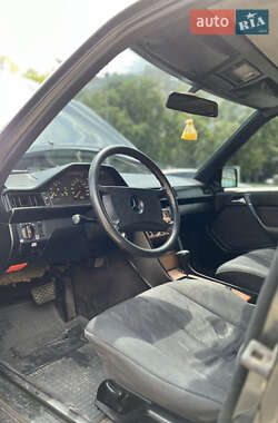 Седан Mercedes-Benz E-Class 1989 в 