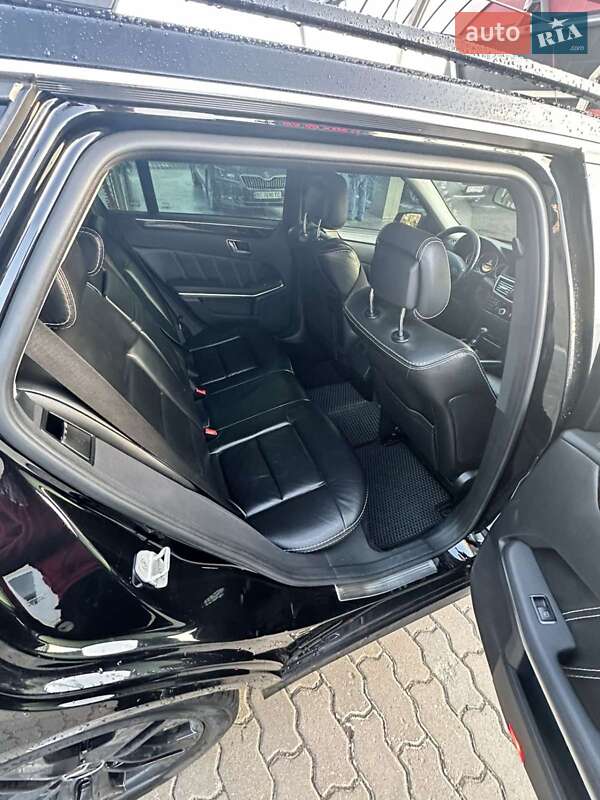 Универсал Mercedes-Benz E-Class 2011 в Львове
