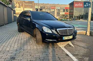 Универсал Mercedes-Benz E-Class 2011 в Львове