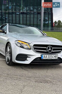 Седан Mercedes-Benz E-Class 2017 в 