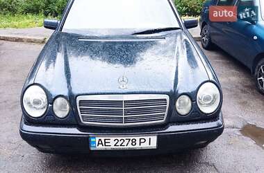 Седан Mercedes-Benz E-Class 1999 в Дніпрі