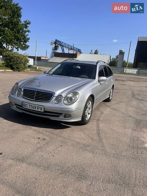 Mercedes-Benz E-Class 2005