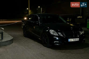 Седан Mercedes-Benz E-Class 2009 в Львове