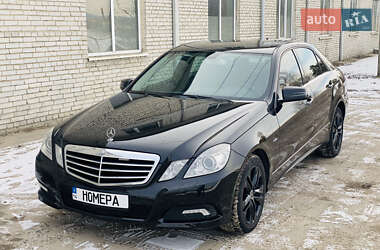 Седан Mercedes-Benz E-Class 2009 в Львове