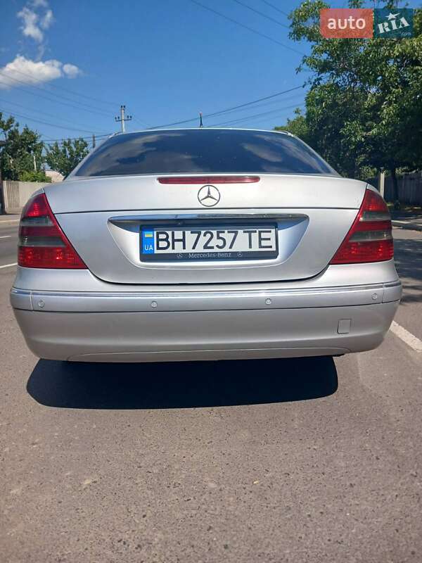 Седан Mercedes-Benz E-Class 2002 в Ізмаїлі