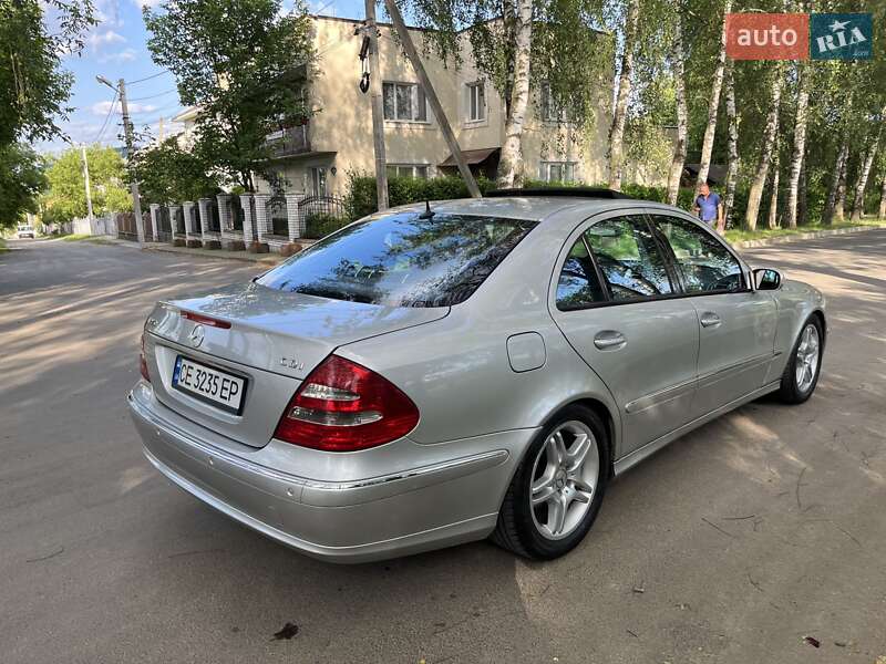 Седан Mercedes-Benz E-Class 2003 в Черновцах
