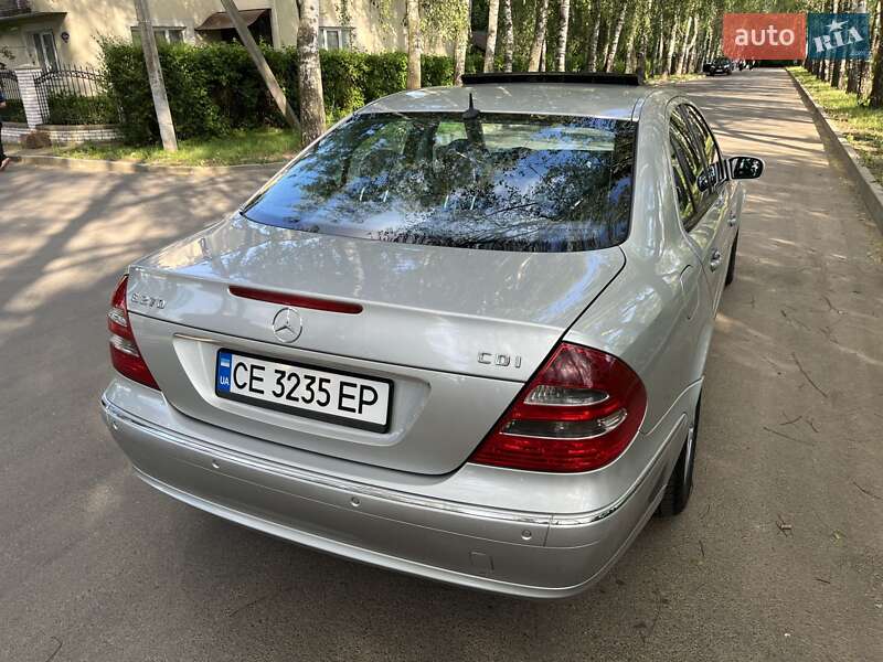 Седан Mercedes-Benz E-Class 2003 в Черновцах