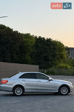 Седан Mercedes-Benz E-Class 2010 в 