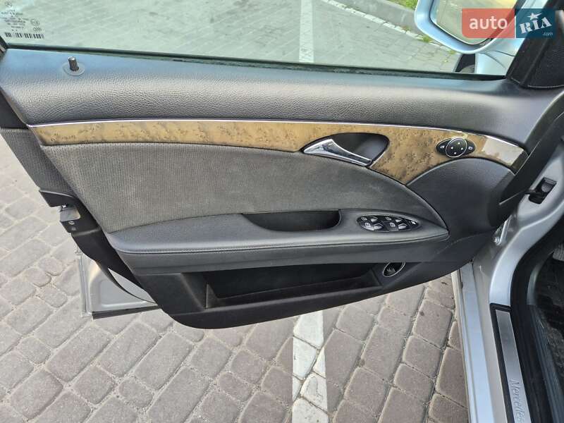 Седан Mercedes-Benz E-Class 2007 в Києві