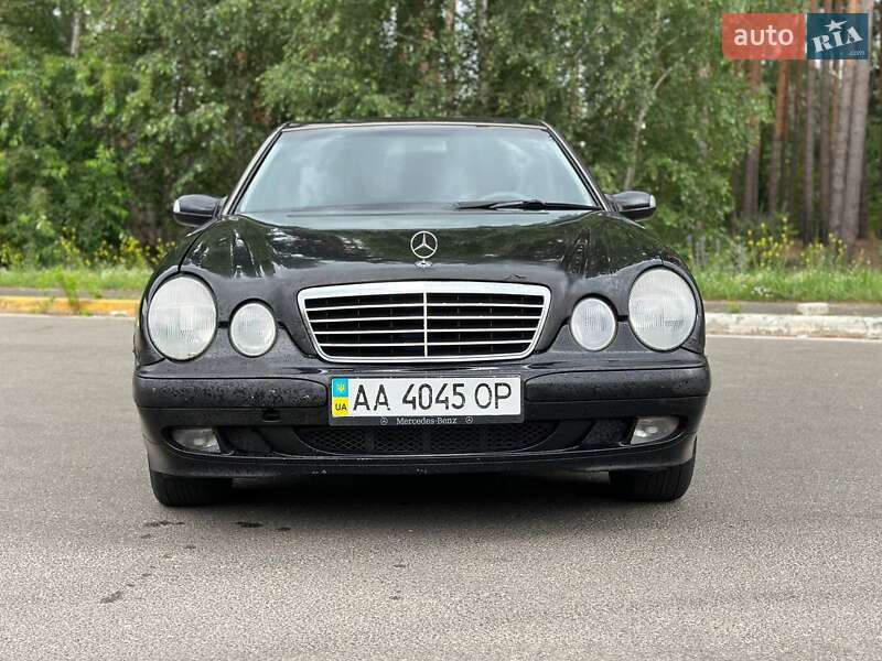 Mercedes-Benz E-Class 2002