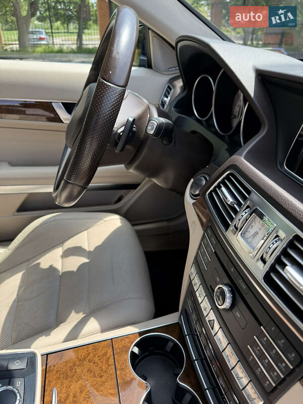 Купе Mercedes-Benz E-Class 2016 в Александрие