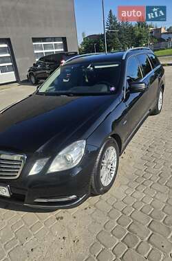 Універсал Mercedes-Benz E-Class 2011 в Львові