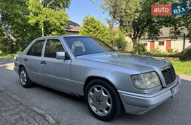 Седан Mercedes-Benz E-Class 1990 в 