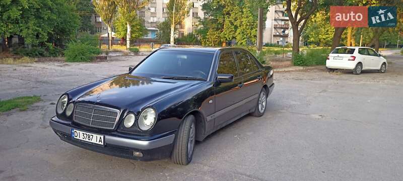 Mercedes-Benz E-Class 1998