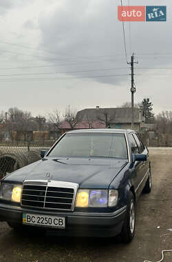 Седан Mercedes-Benz E-Class 1994 в Самборе
