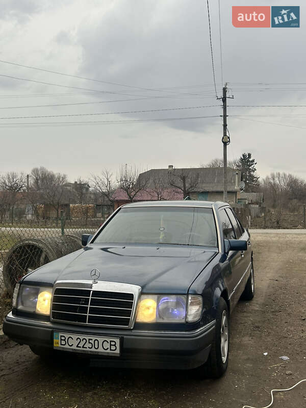 Mercedes-Benz E-Class 1994