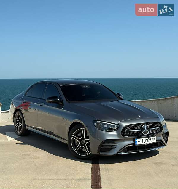Седан Mercedes-Benz E-Class 2021 в 