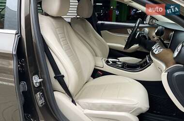 Седан Mercedes-Benz E-Class 2017 в 