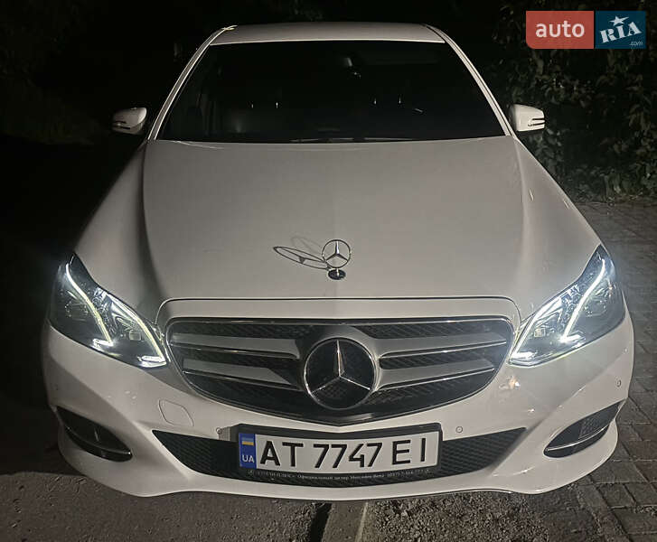 Седан Mercedes-Benz E-Class 2013 в Івано-Франківську