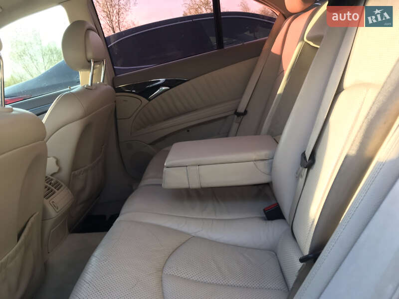 Седан Mercedes-Benz E-Class 2002 в Калуше