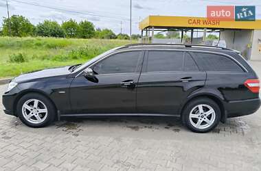 Универсал Mercedes-Benz E-Class 2010 в Луцке