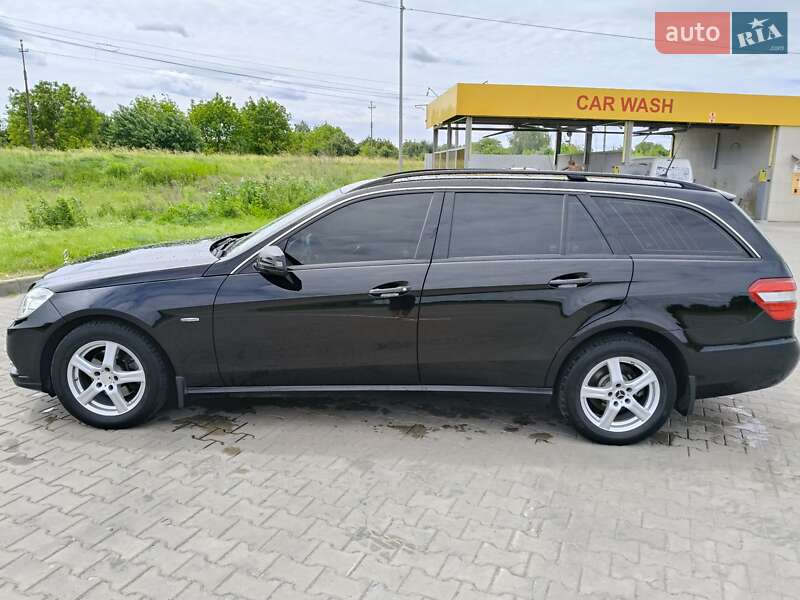 Універсал Mercedes-Benz E-Class 2010 в Луцьку