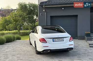 Седан Mercedes-Benz E-Class 2018 в Львове