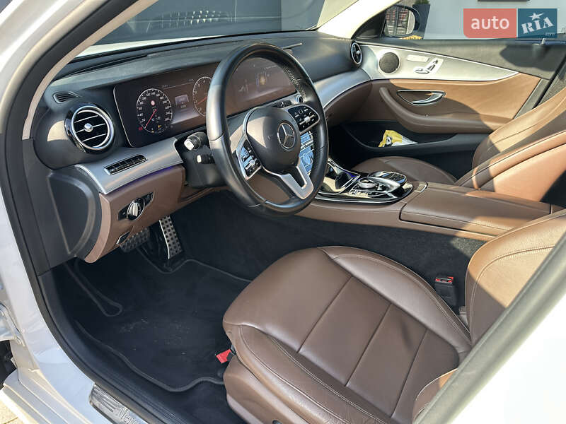 Седан Mercedes-Benz E-Class 2018 в Львові фото 16 Седан Mercedes-Benz E-Class 2018 в Львові