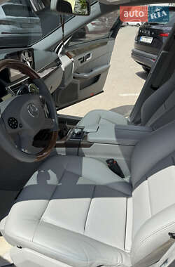Седан Mercedes-Benz E-Class 2011 в 
