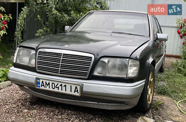 Седан Mercedes-Benz E-Class 1994 в Житомирі