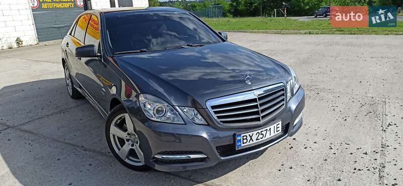 Седан Mercedes-Benz E-Class 2011 в Славуте