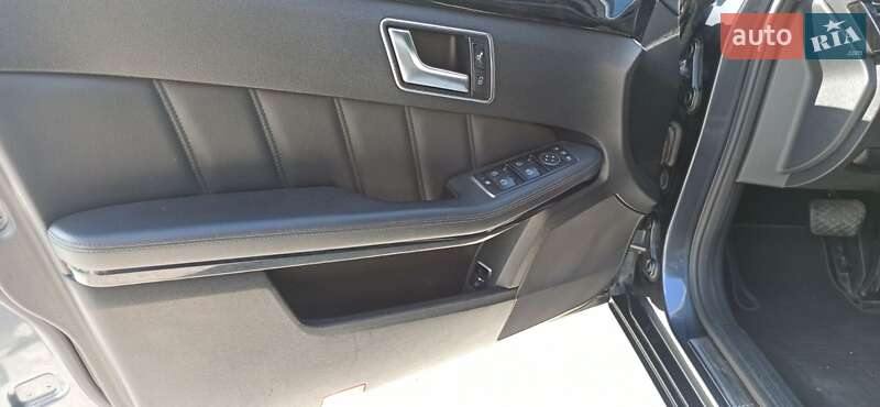 Седан Mercedes-Benz E-Class 2011 в Славуте