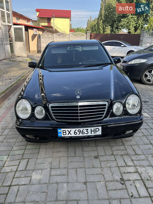 Седан Mercedes-Benz E-Class 2001 в Хмельницком