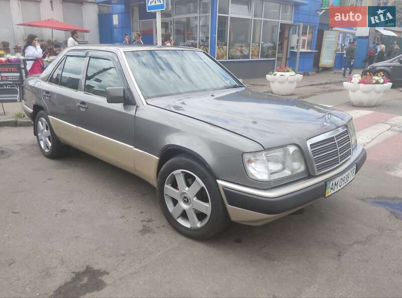 Mercedes-Benz E-Class 1994