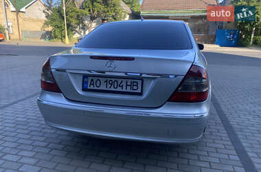 Седан Mercedes-Benz E-Class 2007 в 