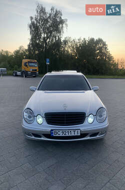 Седан Mercedes-Benz E-Class 2002 в 
