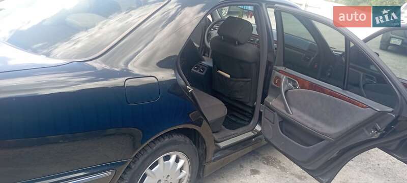 Седан Mercedes-Benz E-Class 2000 в Кам'янець-Подільському