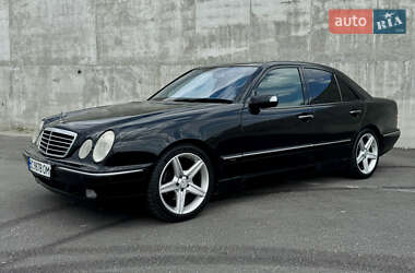 Седан Mercedes-Benz E-Class 2001 в Львове