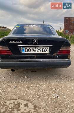 Седан Mercedes-Benz E-Class 1995 в 